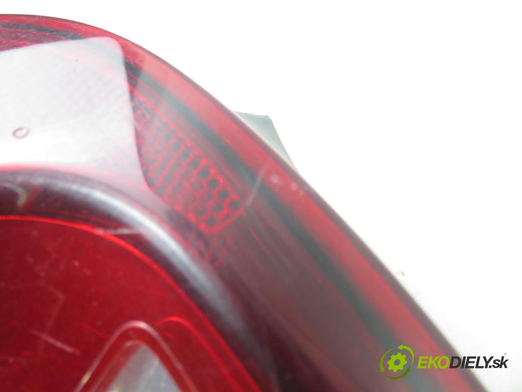 CITROEN DS3 (SA_) HB 2011 68,00 1.6 e-HDi 8V 92 - 9HP  1560,00 Svetlo pravé zadné 9676973380 ; VP9PPX13404AX