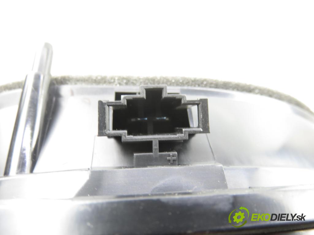 AUDI A3 Limousine (8VS, 8VM) SEDAN 2013 110,00 2.0 TDI - CRBC 1968,00 subwoofer 8V0035412 (Audio zariadenie)