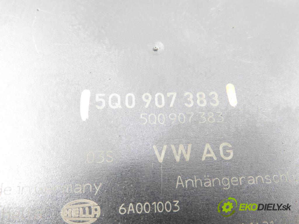 AUDI A3 Limousine (8VS, 8VM) SEDAN 2013 110,00 2.0 TDI - CRBC 1968,00 Riadiaca jednotka ťažného oka 5Q0907383 ; 5DS01067800