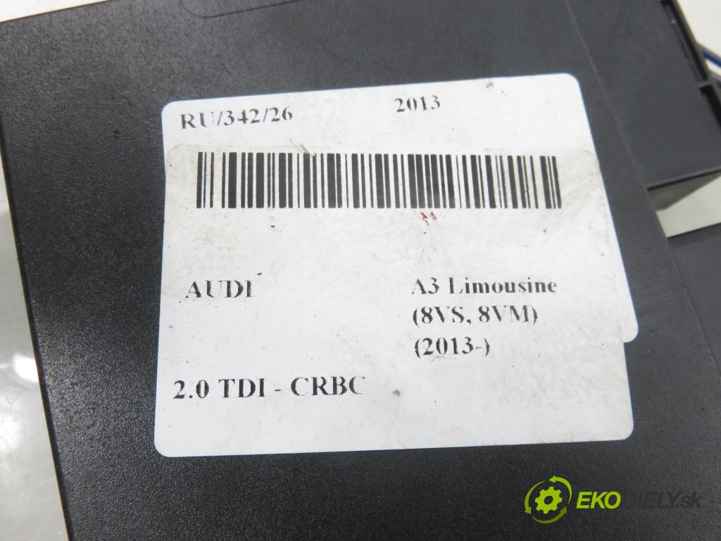 AUDI A3 Limousine (8VS, 8VM) SEDAN 2013 110,00 2.0 TDI - CRBC 1968,00 Riadiaca jednotka ťažného oka 5Q0907383 ; 5DS01067800
