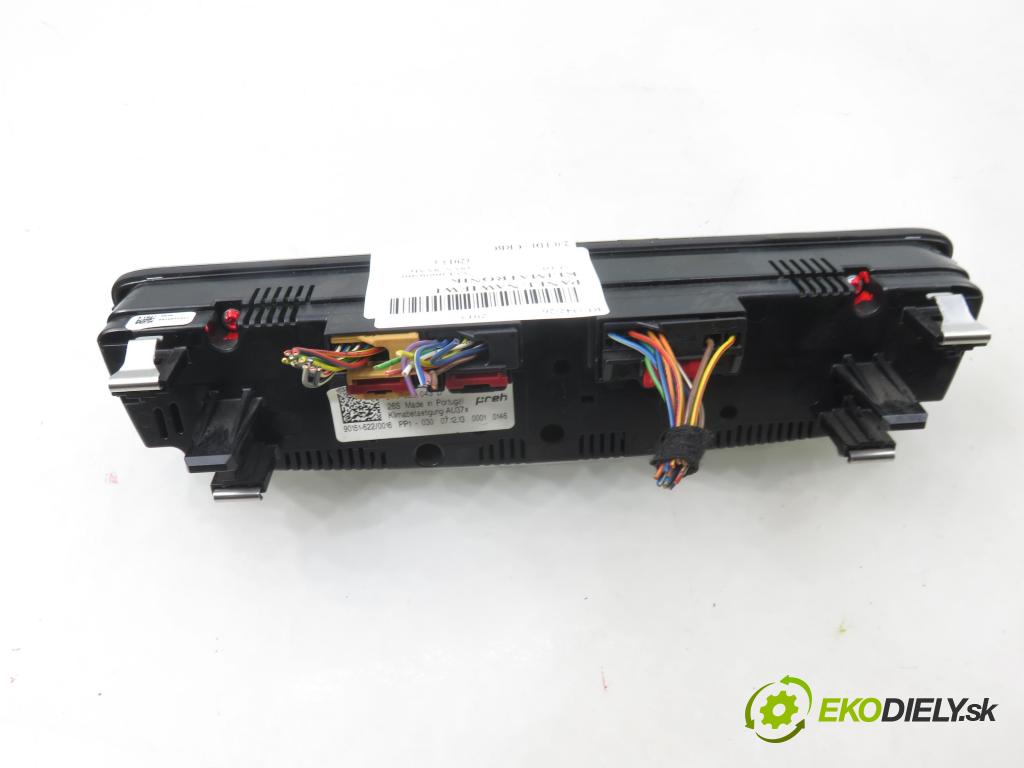 AUDI A3 Limousine (8VS, 8VM) SEDAN 2013 110,00 2.0 TDI - CRBC 1968,00 Panel topení KLIMATRONIK 8V0820043D