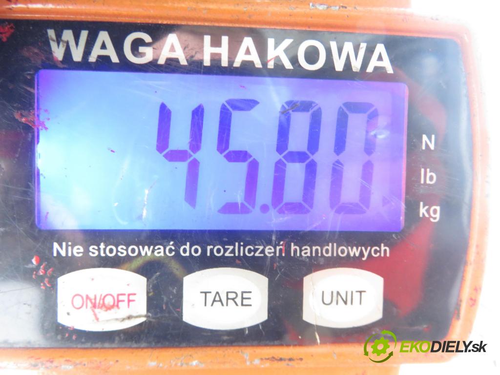 RENAULT TWINGO III (BCM_) HB 2014 52,00 1.0 SCe 70 - H4D 400 999,00 Výstuha zadná ABS 