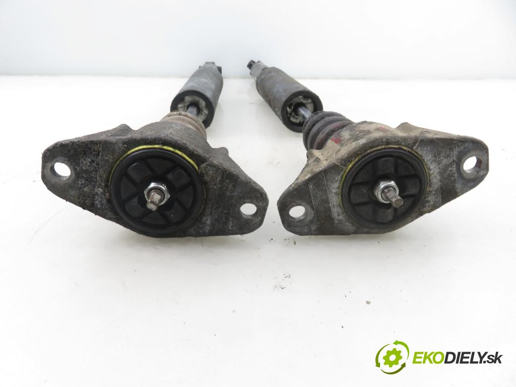 MAZDA 5 (CR19) MINIVAN 2006 81,00 2.0 MZR-CD 110 - RF7J 1998,00 Tlmič pravé zadné