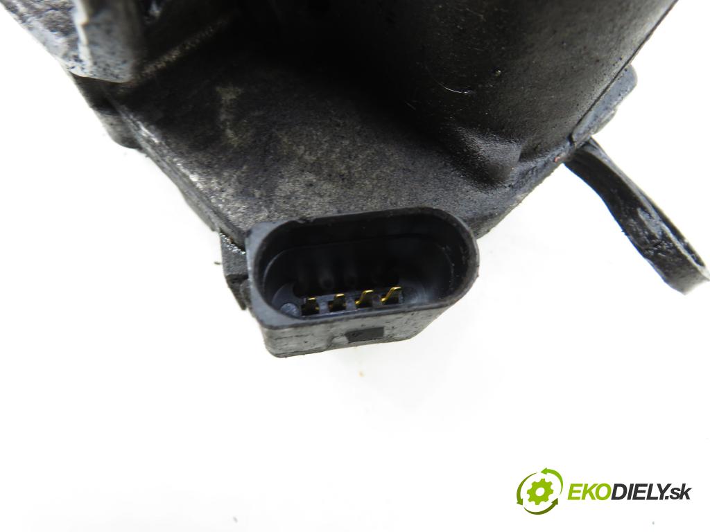 VW GOLF V (1K1) HB 2006 66,00 1.9 TDI - BRU 1896,00 škrtíci klapka 03G128063C ; A2C53099815 (Škrticí klapka)