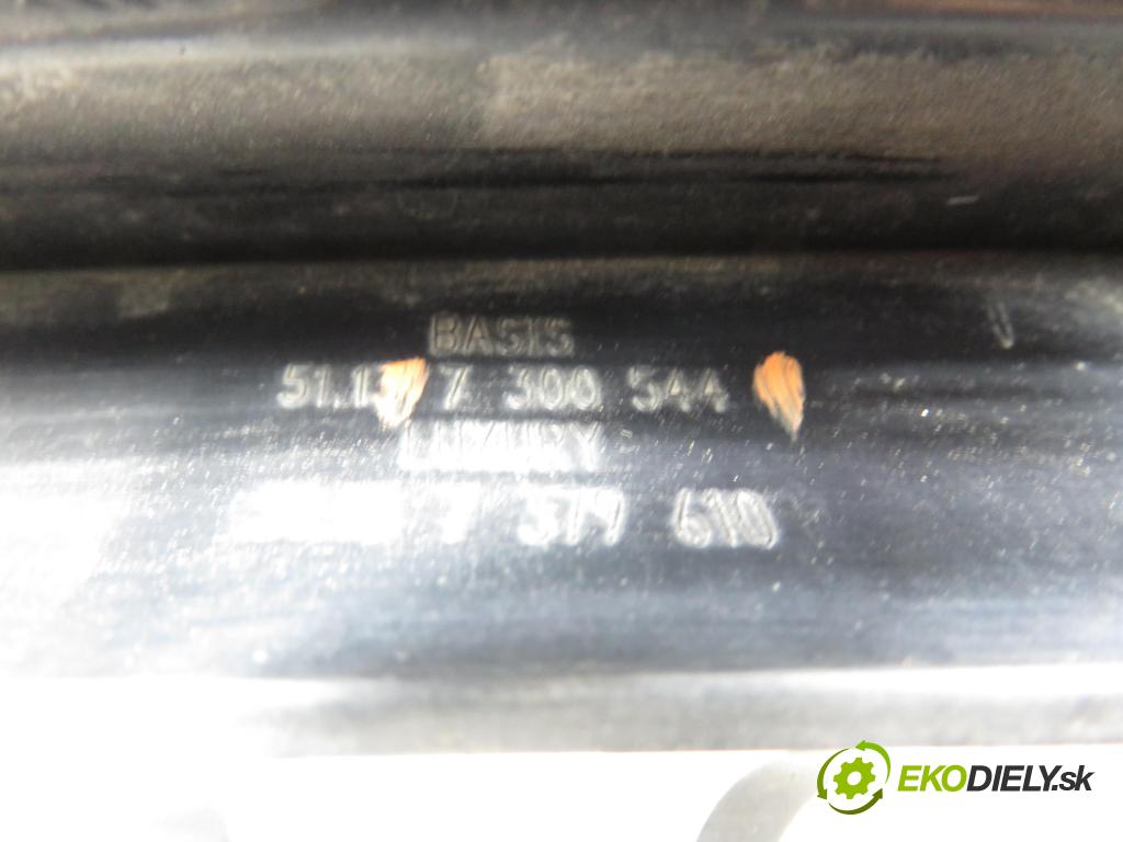 BMW 2 Active Tourer (F45) MINIVAN 2016 110,00 218 d - B47 C20 A 1995,00 mřížka / maska 7300544