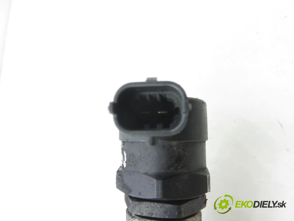 OPEL VECTRA C GTS (Z02) LIFTBACK 2004 110,00 1.9 CDTI - Z 19 DTH 1910,00 Lišta vstrekovacia 0281002507 ; 0281002534 (Vstrekovacia lišta)
