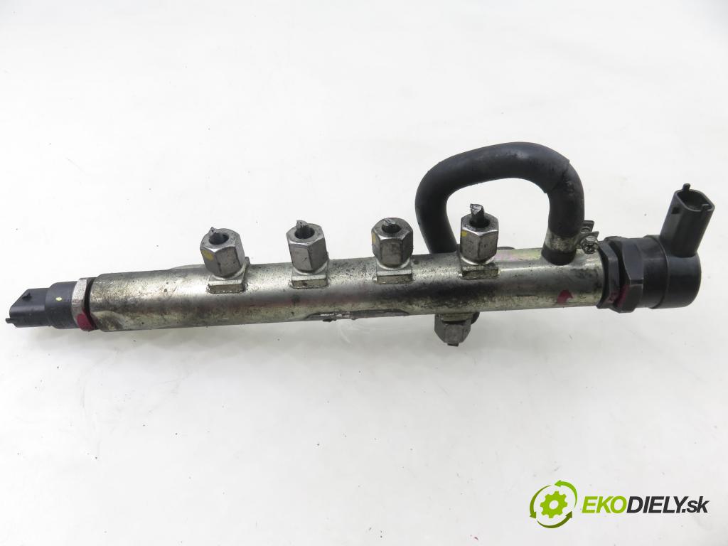 OPEL VECTRA C GTS (Z02) LIFTBACK 2004 110,00 1.9 CDTI - Z 19 DTH 1910,00 Lišta vstrekovacia 0281002507 ; 0281002534 (Vstrekovacia lišta)