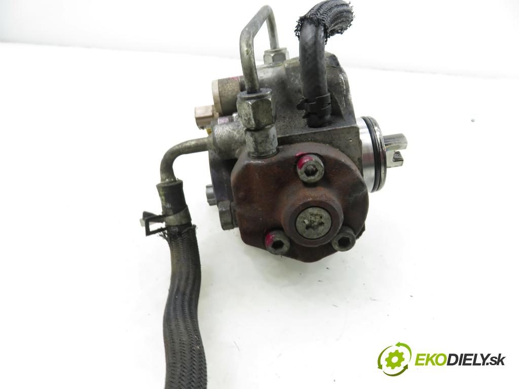 TOYOTA RAV 4 III (_A3_) SUV 2007 130,00 2.2 D 4WD (ALA30_) - 2AD-FHV 2231,00 pumpa vysokého TLAK: 221000R010 ; HU2940000314