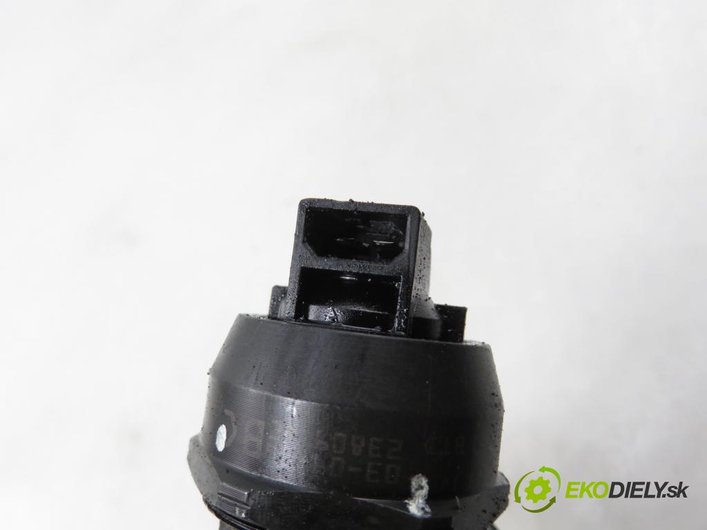 SKODA FABIA I Combi (6Y5) KOMBI 2003 74,00 1.9 TDI - ATD 1896,00 vstříkovač 038130073AJ ; 0414720037 (Vstřikovač paliva)