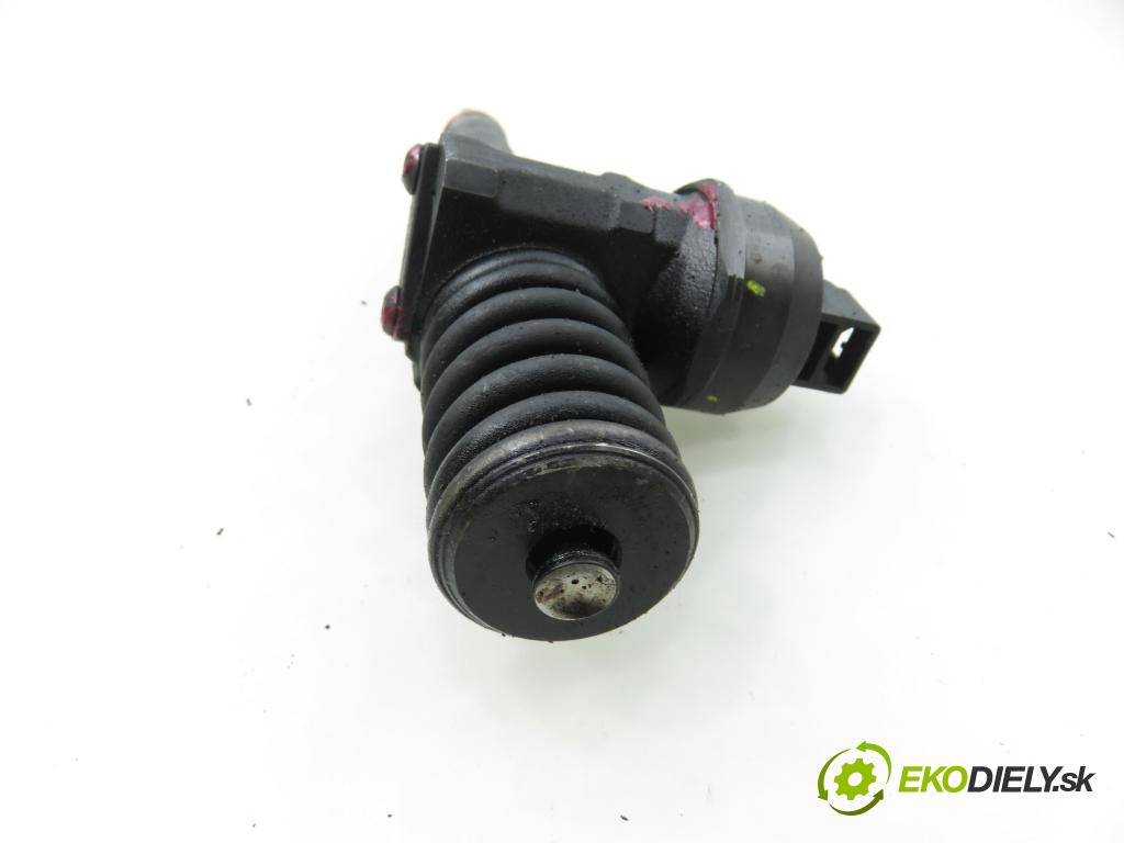 AUDI A4 (8E2, B6) SEDAN 2001 96,00 1.9 TDI PD 130 - AWX 1896,00 vstříkovač 038130073AN ; 0414720209 (Vstřikovač paliva)