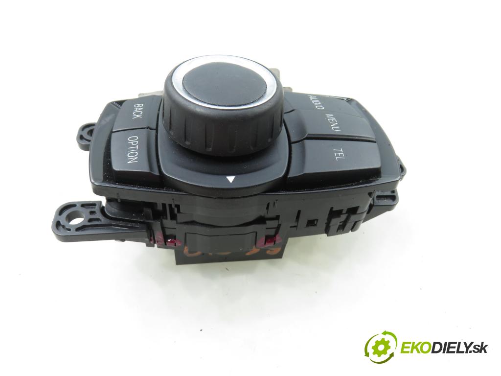 BMW 2 Active Tourer (F45) MINIVAN 2016 110,00 218 d 150 - B47 C20 A 1995,00 Panel ovládania IDRIVE 9381678