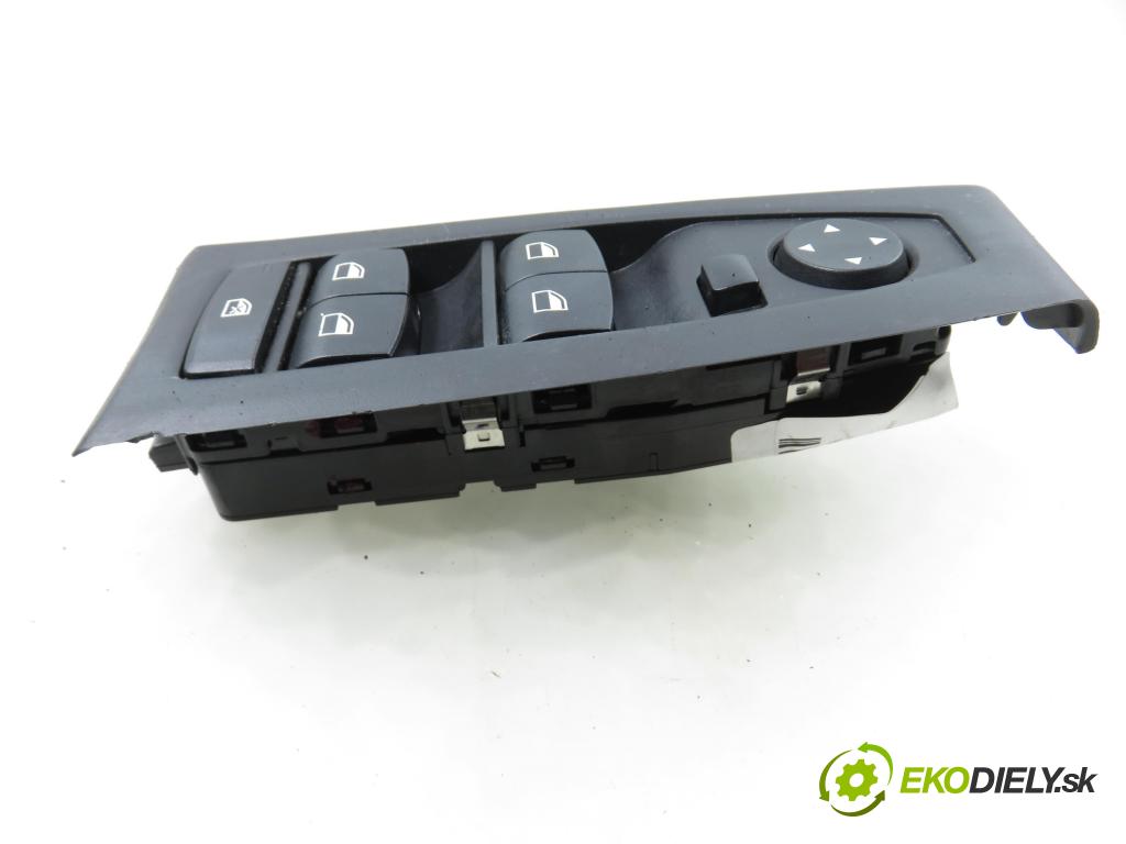 BMW 2 Active Tourer (F45) MINIVAN 2016 110,00 218 d 150 - B47 C20 A 1995,00 Panel ovládania okien 9208109