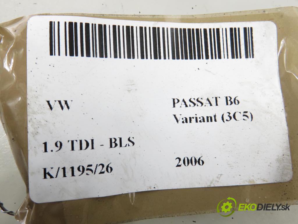 VW PASSAT B6 Variant (3C5) KOMBI 2006 77,00 1.9 TDI - BLS 1896,00 hmlové svetlo, hmlovka L