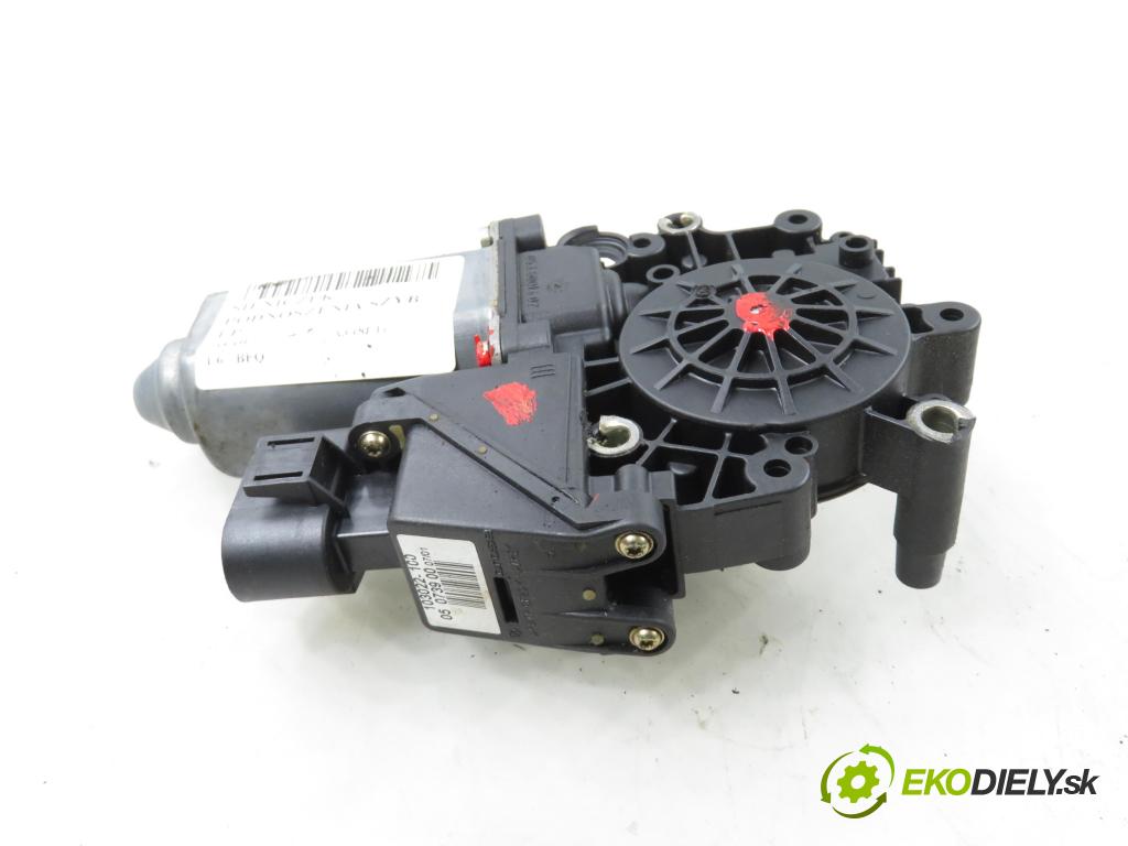 AUDI A3 (8L1) HB 2001 75,00 1.6 8V 102 - BFQ 1595,00 Motorček sťahovania okien LP 114181102