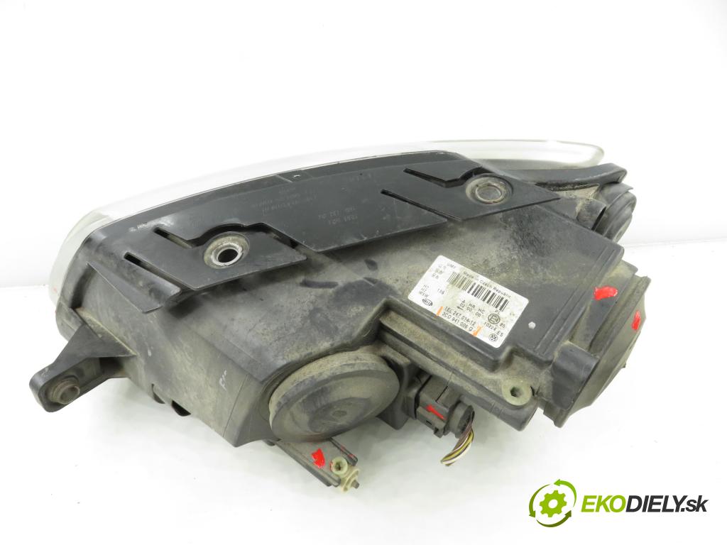 VW PASSAT B6 Variant (3C5) KOMBI 2006 77,00 1.9 TDI - BLS 1896,00 Svetlo PP 3C0941006Q