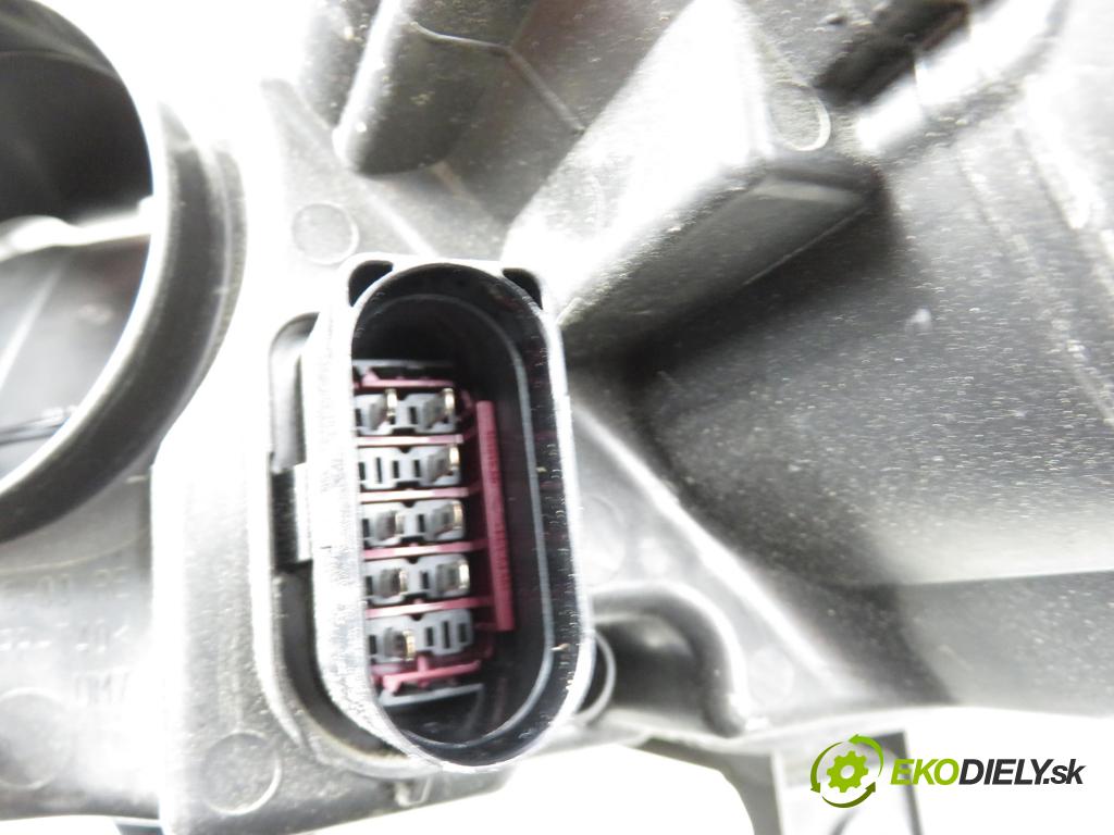 VW PASSAT B6 Variant (3C5) KOMBI 2006 77,00 1.9 TDI - BLS 1896,00 Svetlo PP 3C0941006Q