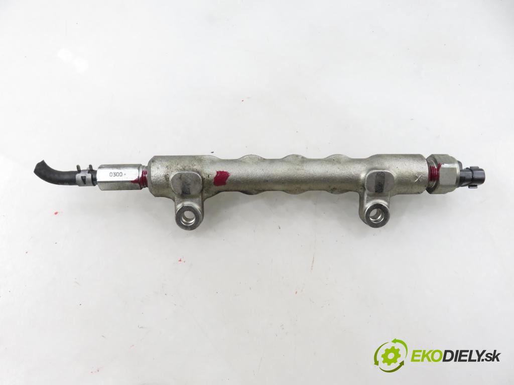 TOYOTA RAV 4 III (_A3_) SUV 2007 130,00 2.2 D 4WD (ALA30_) - 2AD-FHV 2231,00 lišta vstřikovací 8945871010 (Vstřikovací lišta)