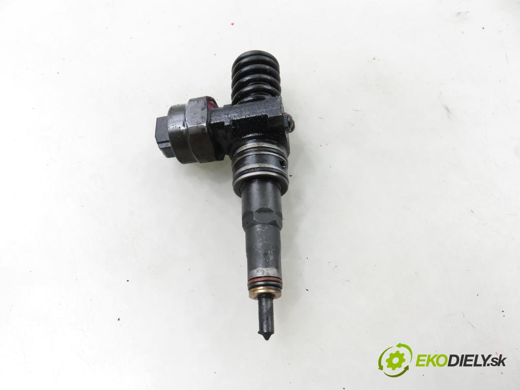 VW PASSAT B5 Variant (3B5) KOMBI 2000 85,00 1.9 TDI - ATJ 1896,00 vstříkovač 038130073F ; 0414720007 (Vstřikovač paliva)