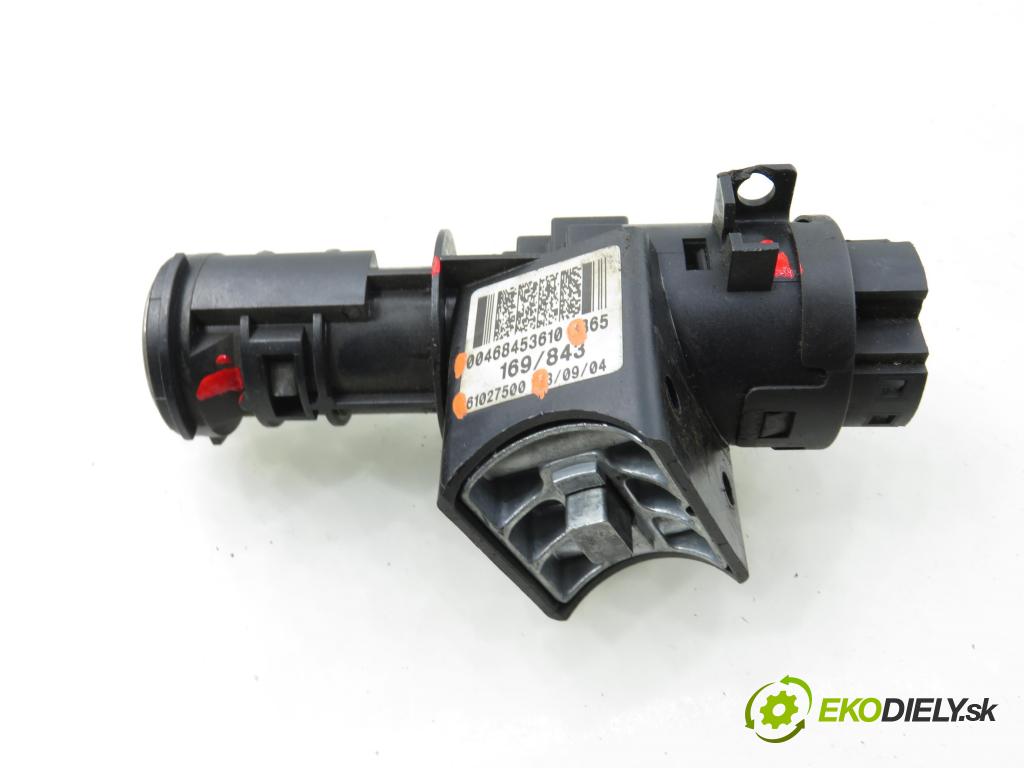 FIAT PANDA (169_) HB 2005 40,00 1.1 54 - 187 A1.000 1108,00 spinačka 00468453610 ; 61027500 (Spínacia skrinka)
