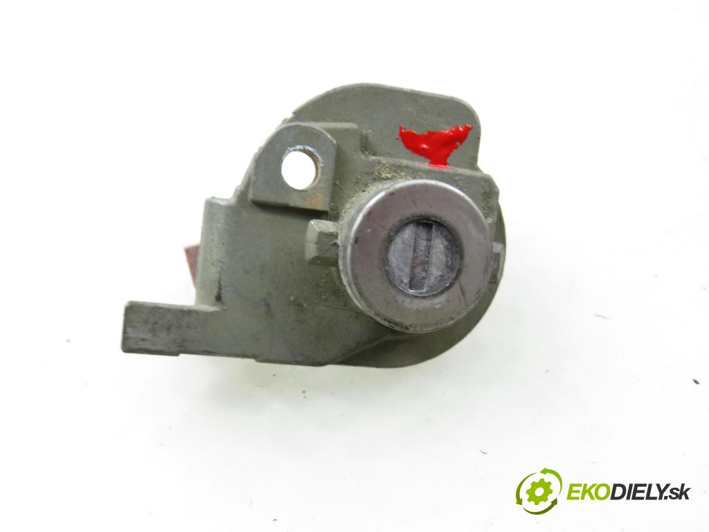 MAZDA 3 (BK) HB 2005 77,00 1.6 - B6ZE 1598,00 spinačka / zámky 3M513F880AC