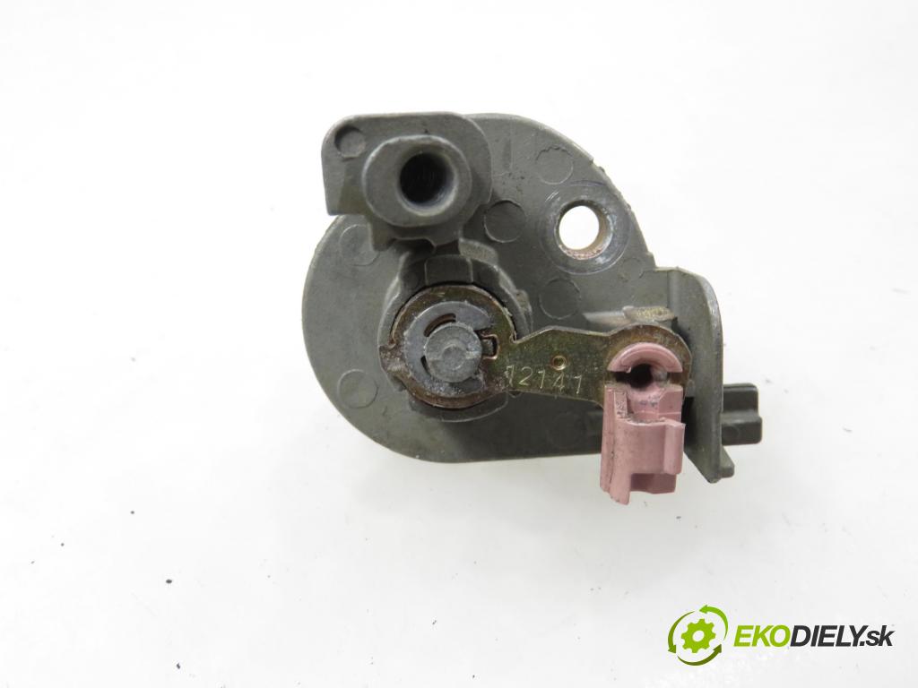 MAZDA 3 (BK) HB 2005 77,00 1.6 - B6ZE 1598,00 spinačka / zámky 3M513F880AC