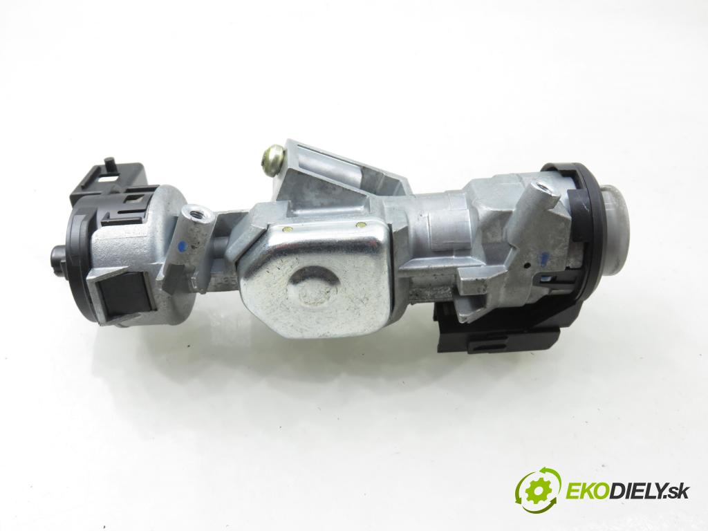 MAZDA 3 (BK) HB 2005 77,00 1.6 - B6ZE 1598,00 spinačka / zámky 3M513F880AC
