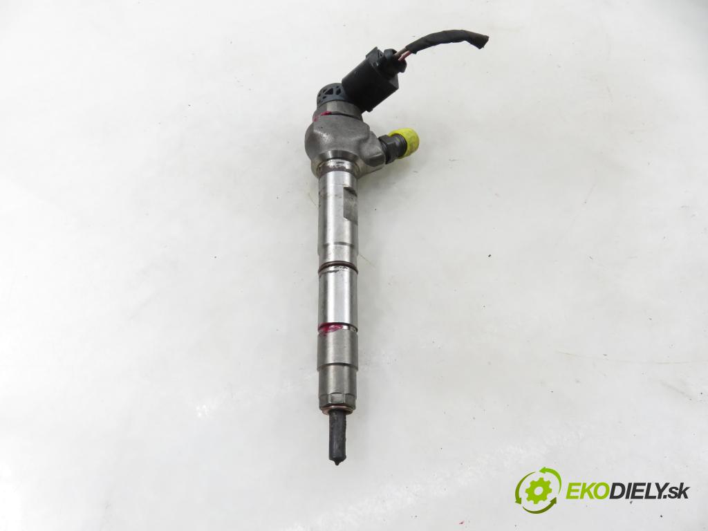 SKODA OCTAVIA III Combi (5E5) KOMBI 2017 135,00 2.0 TDI / TDI RS 4x4 - CUNA 1968,00 vstrekovač 0445110471 ; 04L130277AE (Vstrekovač paliva)