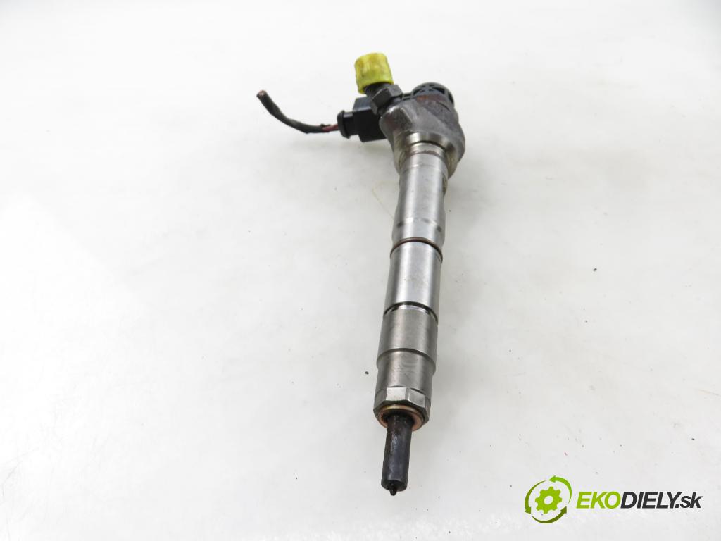SKODA OCTAVIA III Combi (5E5) KOMBI 2017 135,00 2.0 TDI / TDI RS 4x4 - CUNA 1968,00 vstrekovač 0445110471 ; 04L130277AE (Vstrekovač paliva)