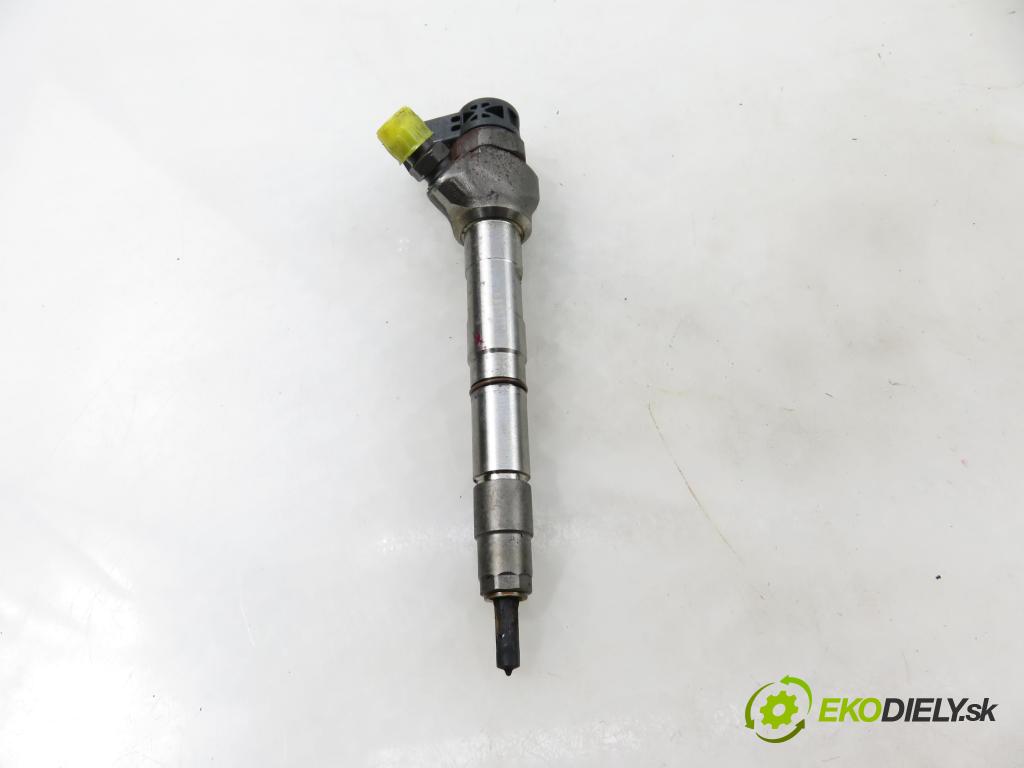 SKODA OCTAVIA III Combi (5E5) KOMBI 2017 135,00 2.0 TDI / TDI RS 4x4 - CUNA 1968,00 vstrekovač 0445110471 ; 04L130277AE (Vstrekovač paliva)