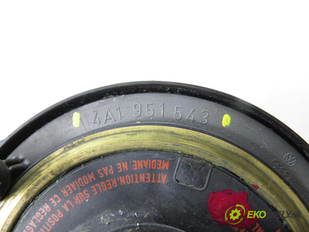 AUDI 80 (8C, B4) SEDAN 1994 66,00 1.9 TDI - 1Z 1896,00 PÁSKA: air BAG 4A1951543