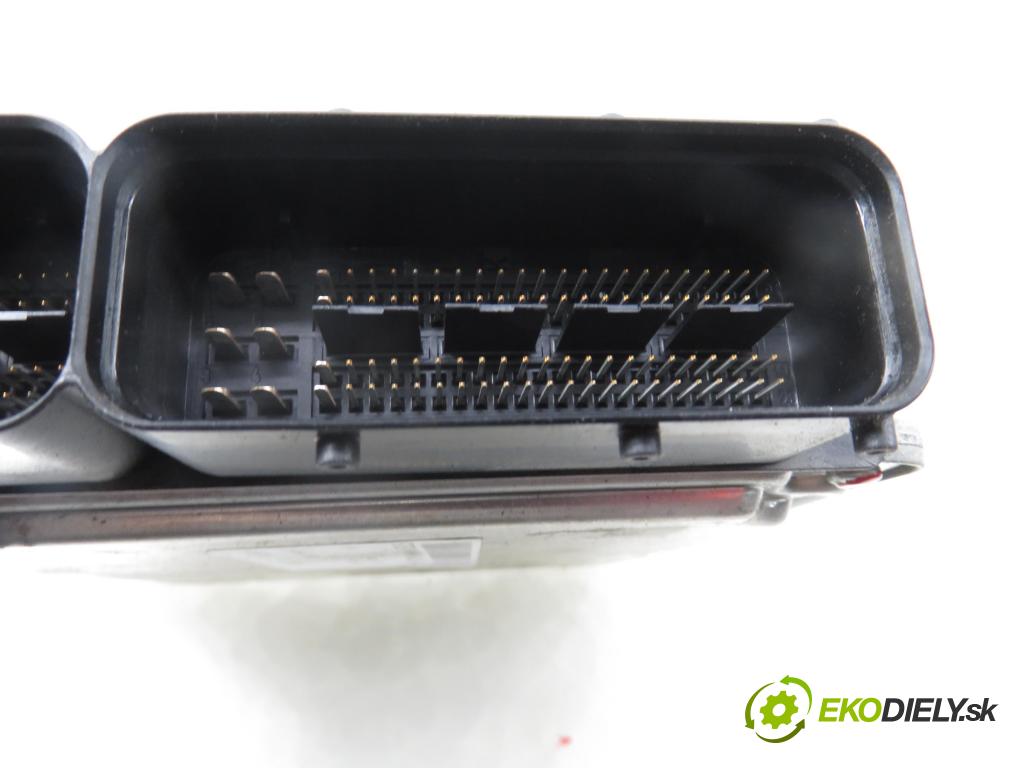 VW GOLF PLUS (5M1, 521) MINIVAN 2005 77,00 1.9 TDI PD 105 - BKC 1896,00 Riadiaca jednotka Motor 0281012220 ; 03G906016R