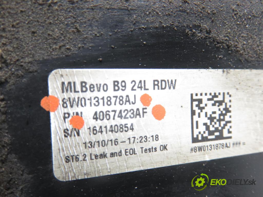 AUDI A4 Avant (8W5, B9) KOMBI 2016 110,00 2.0 TDI - DEUA 1968,00 Nádržka KAPALINA: FAP 4067423AF ; 4077103AD ; 8W0131878AJ