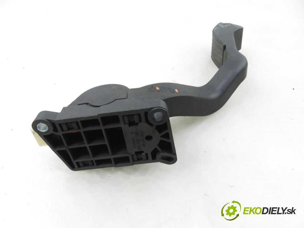 CITROEN C3 I (FC_) HB 2002 50,00 1.4 HDi 8V - 8HX 1398,00 Potenciometer plynu 0280752251 ; 9646702180 (Potenciometer plynového pedálu)