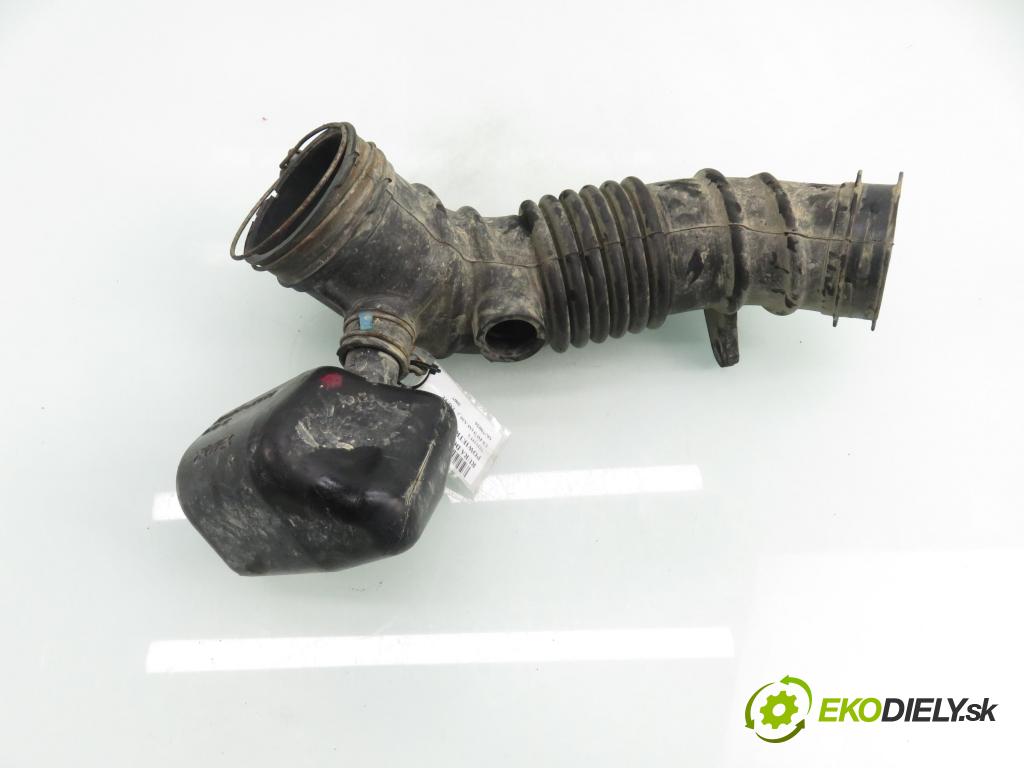 TOYOTA RAV 4 III (_A3_) SUV 2007 112,00 2.0 4WD 152 - 1AZ-FE 1998,00 Rúra prívodu vzduchu 1788028240 ; 1788128260 ; 1789328060