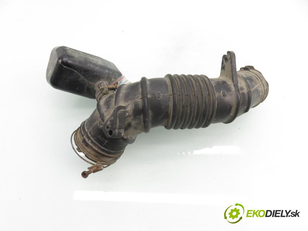 TOYOTA RAV 4 III (_A3_) SUV 2007 112,00 2.0 4WD 152 - 1AZ-FE 1998,00 Rúra prívodu vzduchu 1788028240 ; 1788128260 ; 1789328060