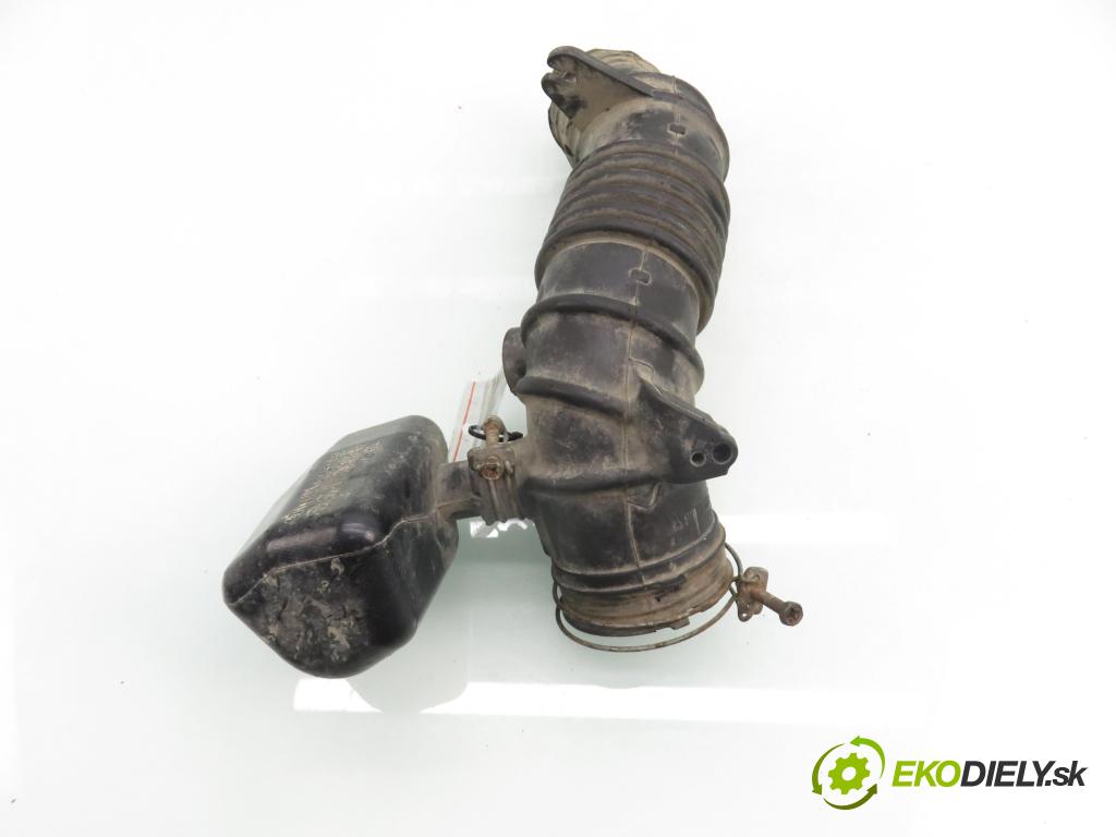 TOYOTA RAV 4 III (_A3_) SUV 2007 112,00 2.0 4WD 152 - 1AZ-FE 1998,00 Rúra prívodu vzduchu 1788028240 ; 1788128260 ; 1789328060