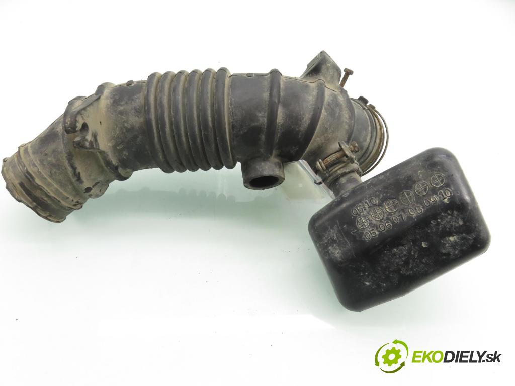 TOYOTA RAV 4 III (_A3_) SUV 2007 112,00 2.0 4WD 152 - 1AZ-FE 1998,00 Rúra prívodu vzduchu 1788028240 ; 1788128260 ; 1789328060