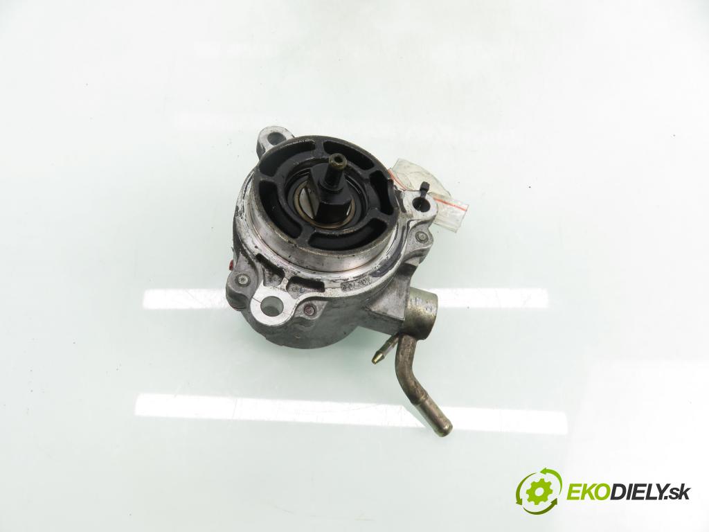 MAZDA 5 (CR19) MINIVAN 2006 81,00 2.0 CD - RF7J 1998,00 pumpa vakuová X2T58173 ; RF7J18G00