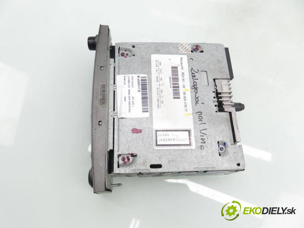 PEUGEOT 407 (6D_) SEDAN 2004 100,00 2.0 HDi 135 - RHR 1997,00 RADIO CD 9660647877