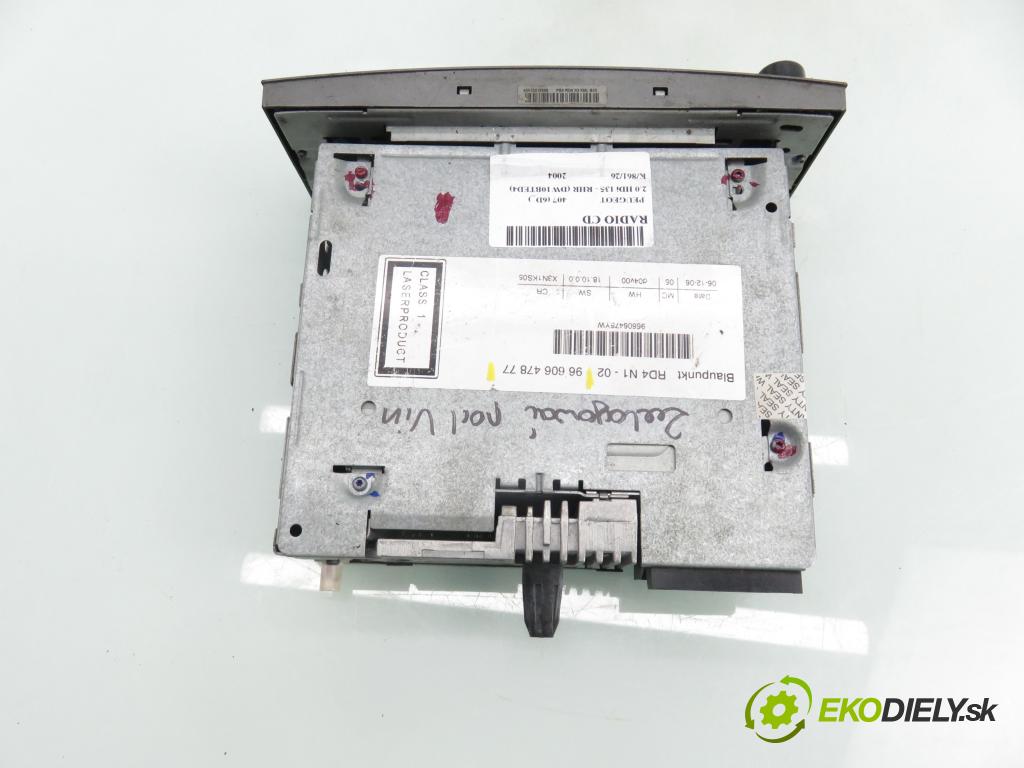 PEUGEOT 407 (6D_) SEDAN 2004 100,00 2.0 HDi 135 - RHR 1997,00 RADIO CD 9660647877