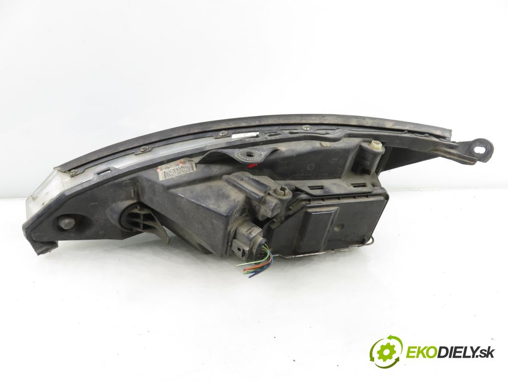 FORD FOCUS (DAW, DBW) HB 2003 74,00 1.6 16V - FYDD 1596,00 světlo PP 2M5113W029BE