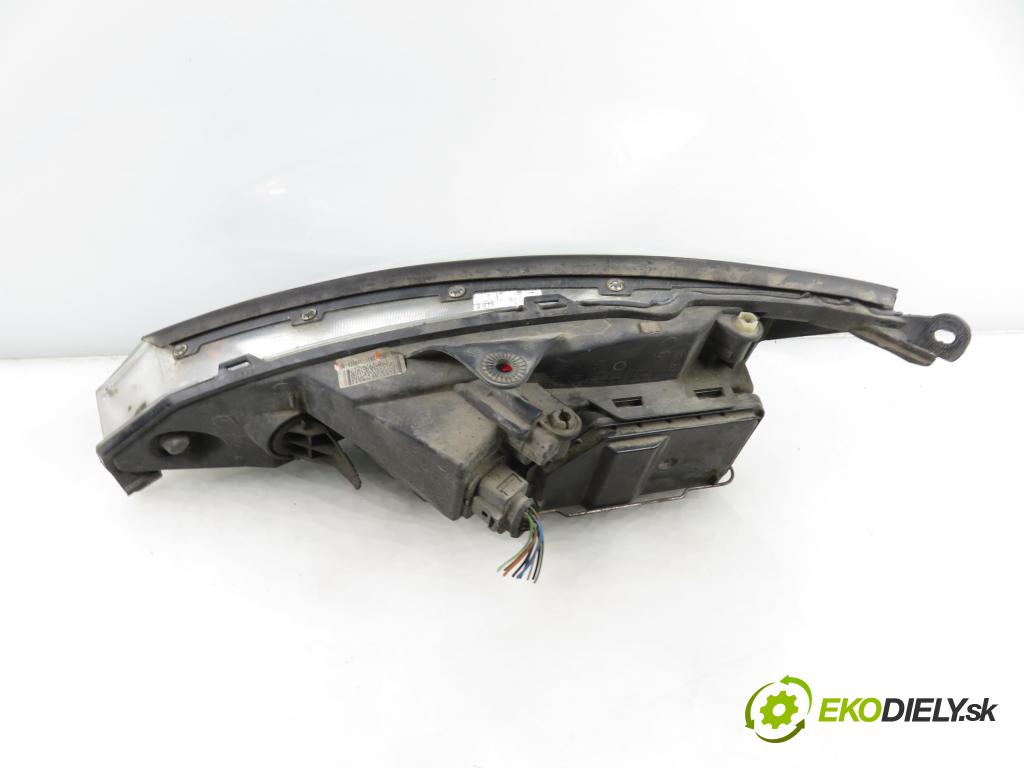 FORD FOCUS (DAW, DBW) HB 2003 74,00 1.6 16V - FYDD 1596,00 světlo PP 2M5113W029BE