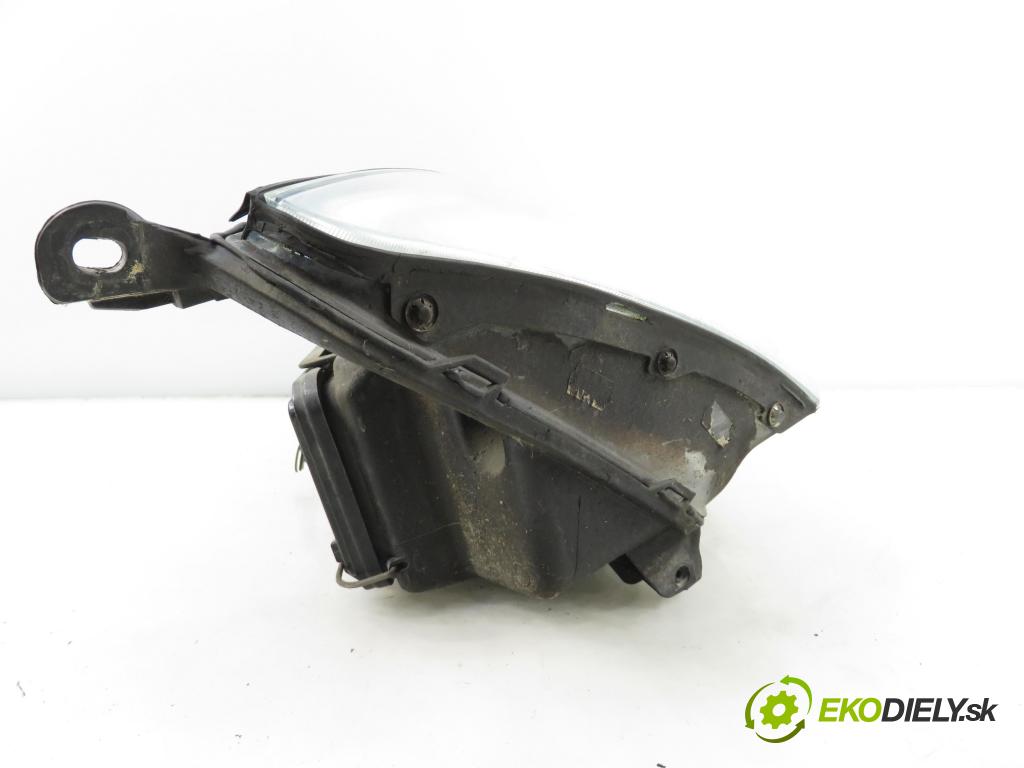 FORD FOCUS (DAW, DBW) HB 2003 74,00 1.6 16V - FYDD 1596,00 světlo PP 2M5113W029BE