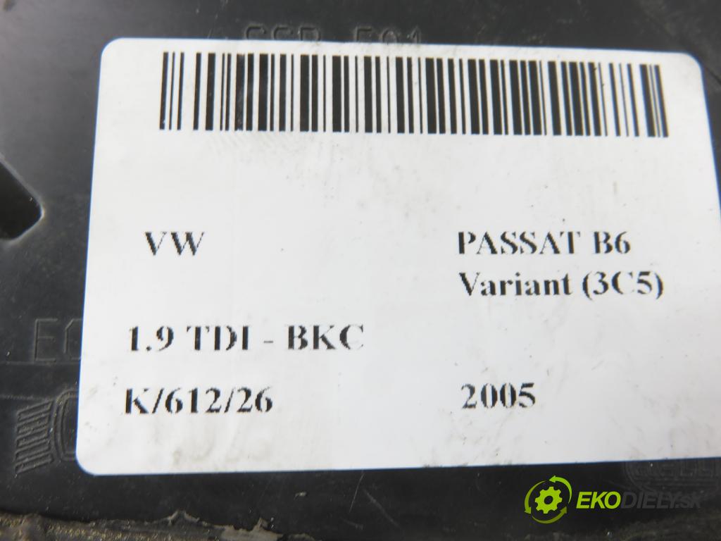 VW PASSAT B6 Variant (3C5) KOMBI 2005 77,00 1.9 TDI - BKC 1896,00 Svetlo PP 3C0941006J
