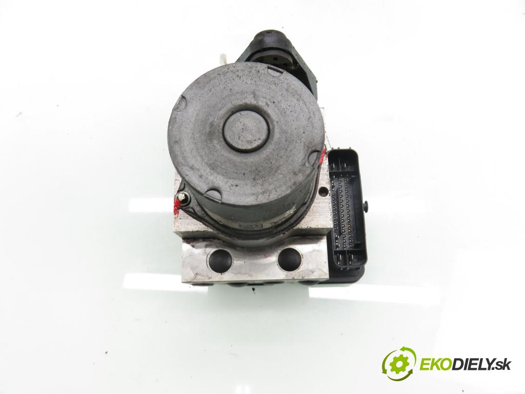 AUDI A4 Avant (8W5, B9) KOMBI 2016 110,00 2.0 TDI - DEUA 1968,00 Pumpa ABS 8W0907379H ; 8W0907379D ; 0265956312 (Pumpa ABS)