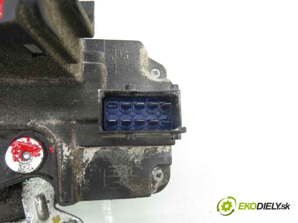 OPEL VIVARO A Autobus (X83) BUS 2003 74,00 1.9 CDTI 101 - F9Q 760 1870,00 zámok dvierka 8200008469 ; 91166224