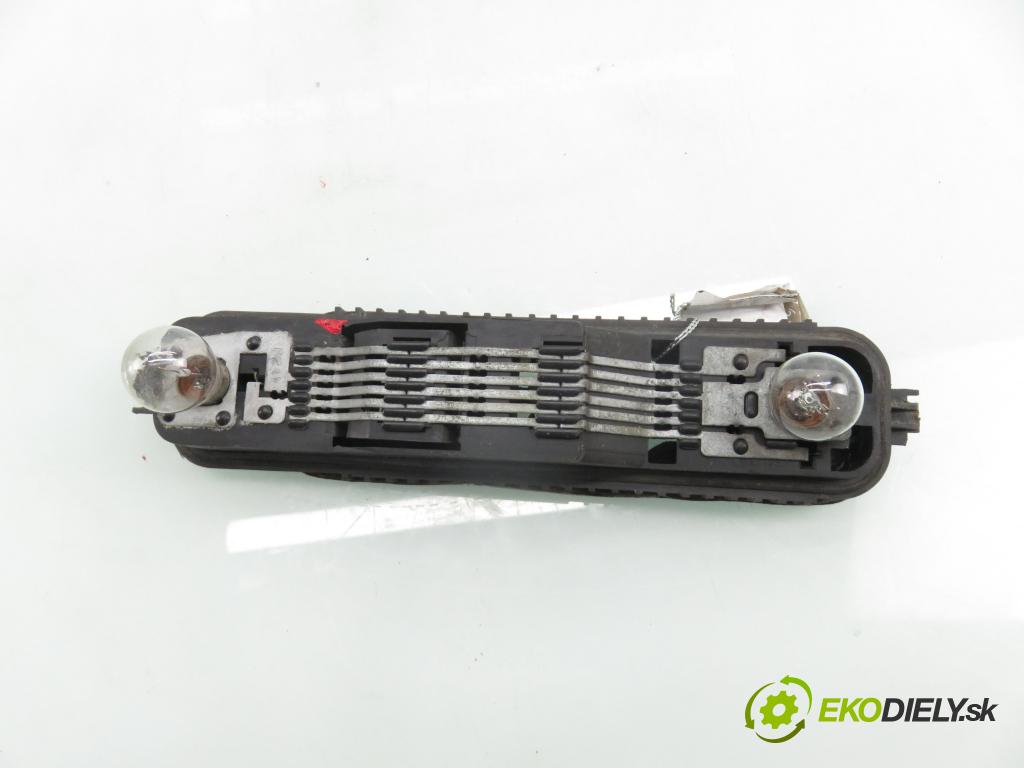 OPEL VIVARO A Autobus (X83) BUS 2003 74,00 1.9 CDTI 101 - F9Q 760 1870,00 vložka svetla ľavy zadné 25467008