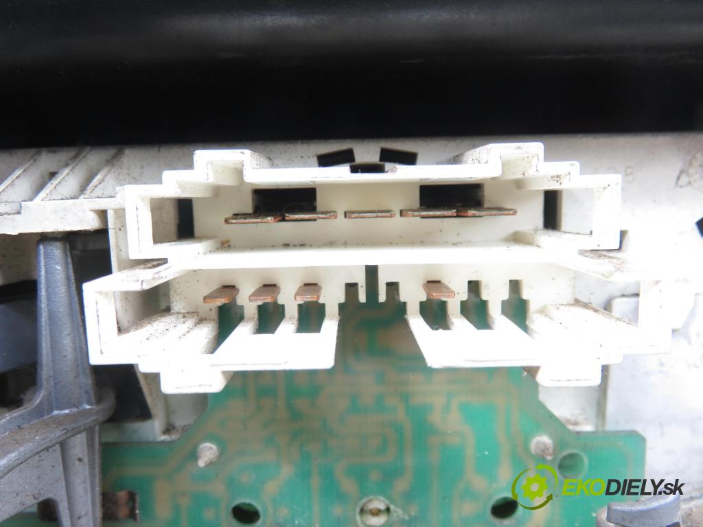 VW TRANSPORTER IV Platforma / podwozie (70E, 70L, 70M, 7DE, 7DL KABINA/PLATFORMA 2000 65,00 2.5 TDI - AJT 2461,00 Panel kúrenia 7D1819045L ; 90151152