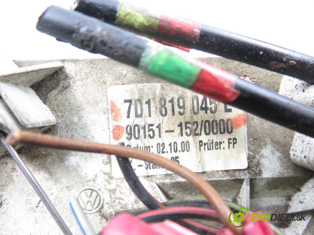 VW TRANSPORTER IV Platforma / podwozie (70E, 70L, 70M, 7DE, 7DL KABINA/PLATFORMA 2000 65,00 2.5 TDI - AJT 2461,00 Panel kúrenia 7D1819045L ; 90151152