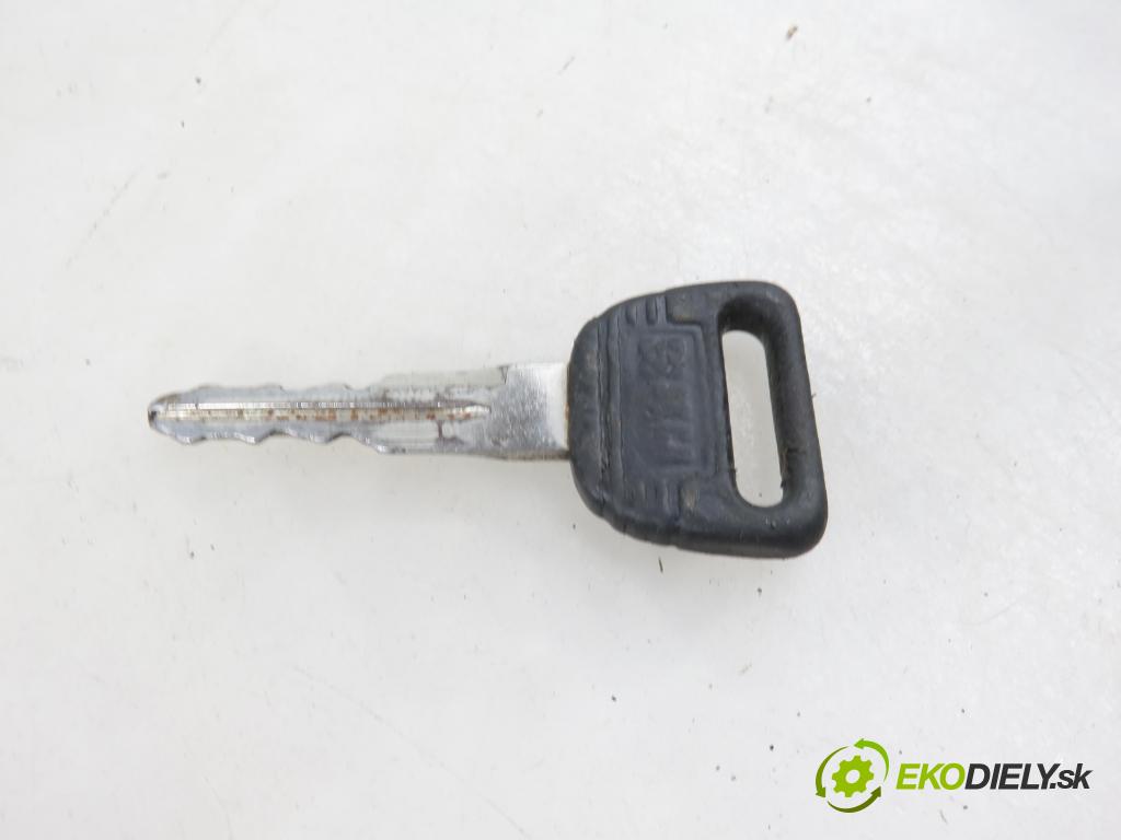 HONDA CIVIC V Sedan (EG, EH) SEDAN 1993 66,00 1.5 - D15B2 1493,00 spínačka / VLOŽKY SR3820